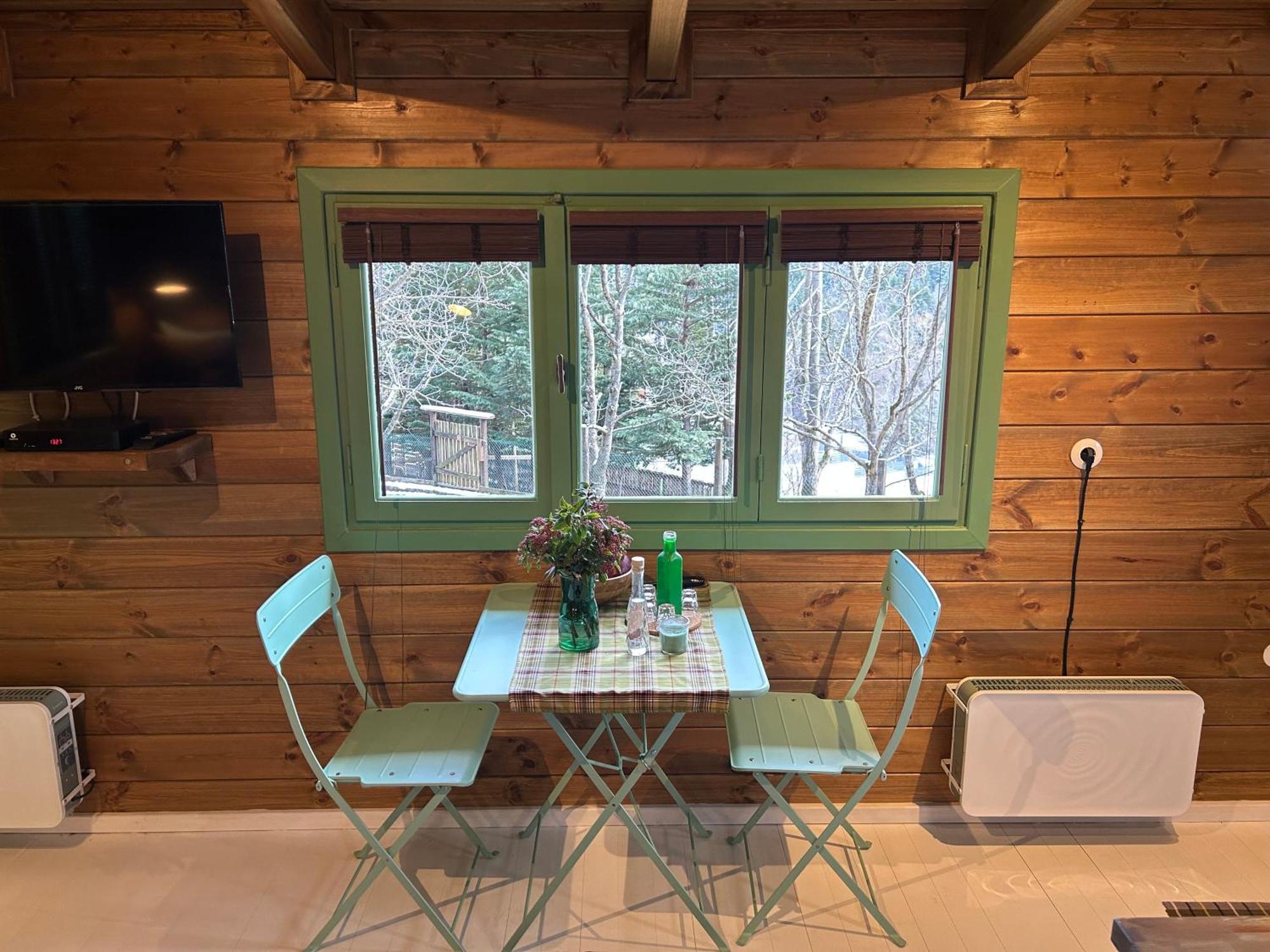 パヴリアニ Vasilikia Mountain Farm & Retreatゲストハウス エクステリア 写真